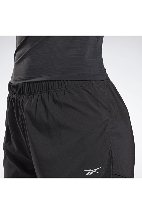 Running Essentials Two-in-One Kadın Taytlı Şort