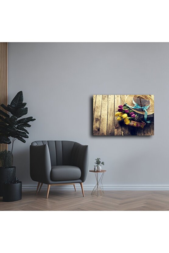 Lale ve Hasır Şapka Temalı Bahar Cam Tablo