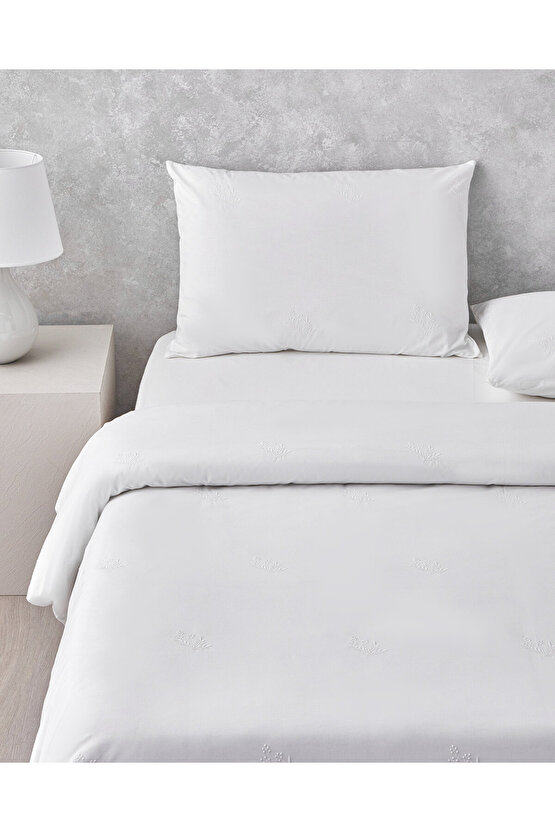 Royal Leafage Nakışlı Pamuk King Size Nevresim Takımı 240x220 cm Beyaz