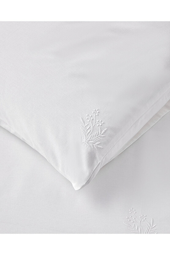 Royal Leafage Nakışlı Pamuk King Size Nevresim Takımı 240x220 cm Beyaz