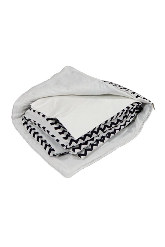 %100 Pamuklu Siyah Zikzaklı Kumaş Bebek Alt Açma Minderi Ve Beşik Içi Nevresim Takımı
