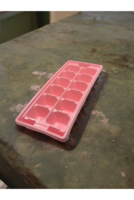 Pembe Sert Plastik 12 Hazneli Kare Buz Kalıbı