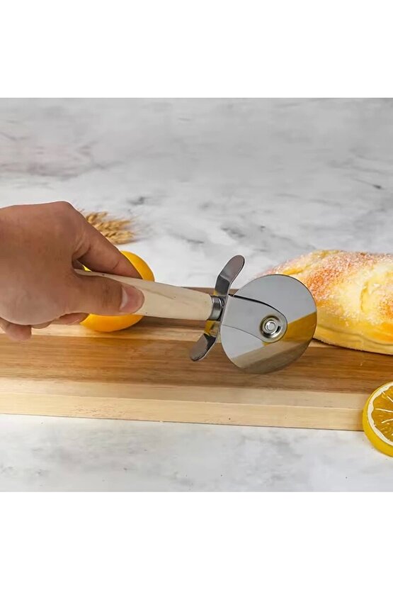Paslanmaz Çelik Ahşap Saplı Pizza ve Hamur Kesici