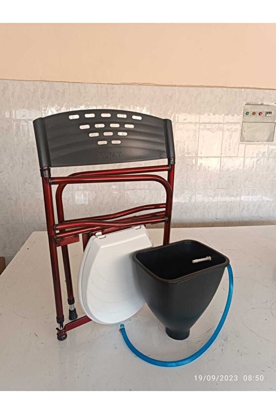 Taharet Yapılabilen Yükseklik Ayarlı Hasta Tuvalet Sandalyesi WC li Klozetli Oturak Seyyar Tuvalet