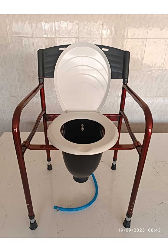 Taharet Yapılabilen Yükseklik Ayarlı Hasta Tuvalet Sandalyesi WC li Klozetli Oturak Seyyar Tuvalet