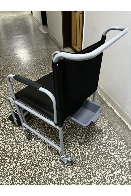 Siyah-mavi Ev Tipi Tekerlekli Sandalye Banyo Arabası