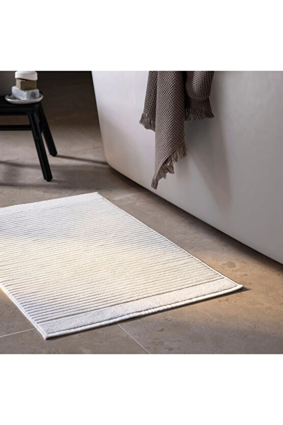 Alstern Banyo Paspası, Beyaz