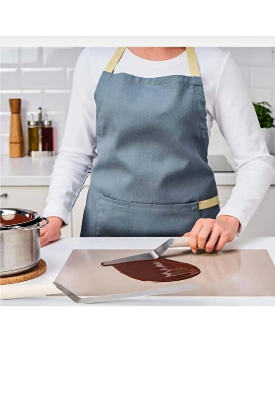 Lattbakad pasta spatula bej