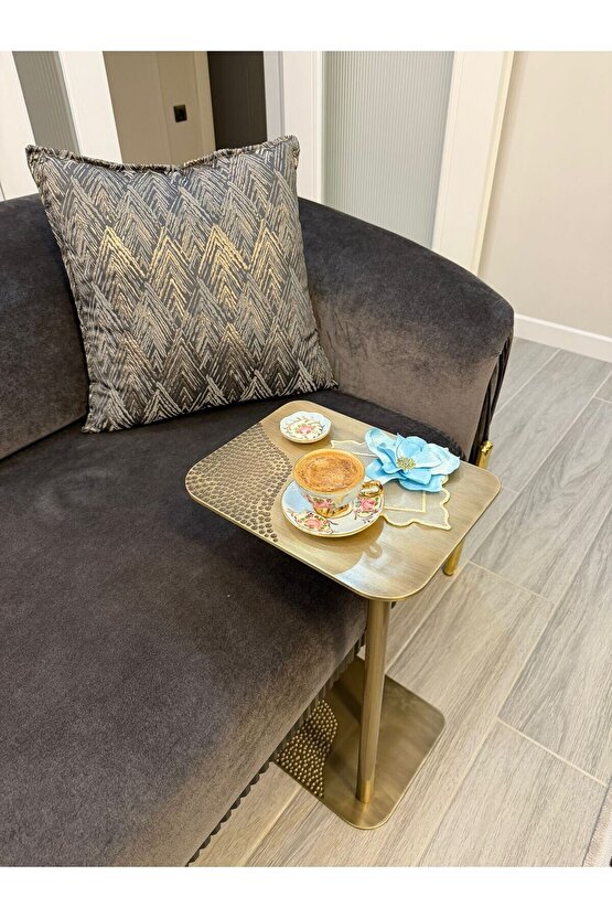 ARVELLA ESKİTME GOLD SUNUMLUK 28.5 cm 23 cm