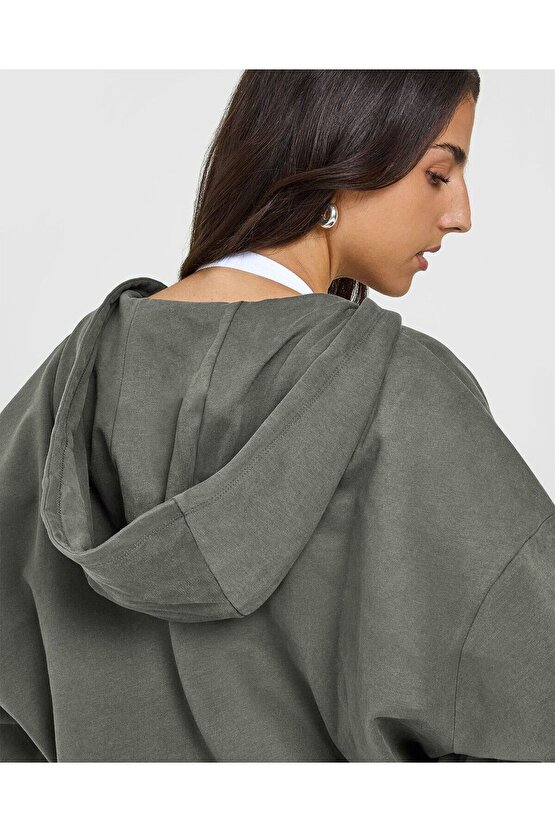 Haki Kapüşonlu Sweatshirt - Oversize Rahatlığıyla Günlük Şıklık