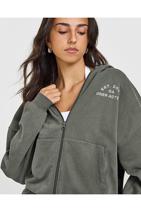 Haki Kapüşonlu Sweatshirt - Oversize Rahatlığıyla Günlük Şıklık