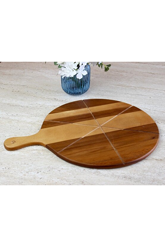 Doğal Akasya Ağacı Yuvarlak Pizza ve Sunum Tahtası, Saplı Büyük Boy Ahşap Şarküteri Tepsisi (42 x 54,5 x 1,5 cm)