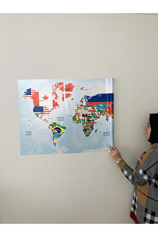 Bayraklı Dünya Haritası Dekoratif Akıllı Kağıt Tahta Statik Kağıt 70x117 Cm