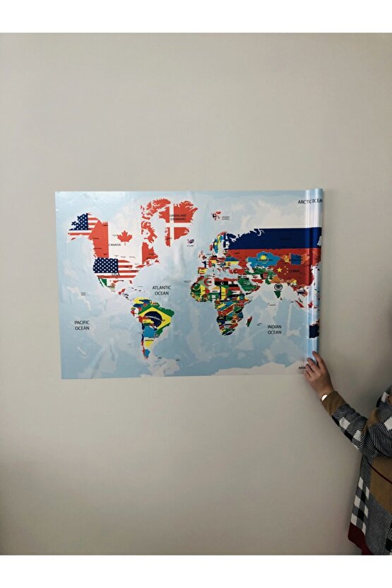 Bayraklı Dünya Haritası Dekoratif Akıllı Kağıt Tahta Statik Kağıt 70x117 Cm