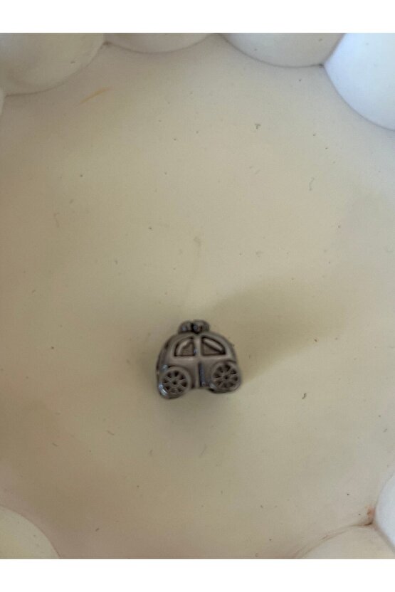Araba Çelik charm