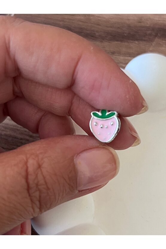Çilek Çelik charm