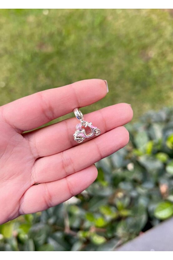 Pembe Scoteer Charm