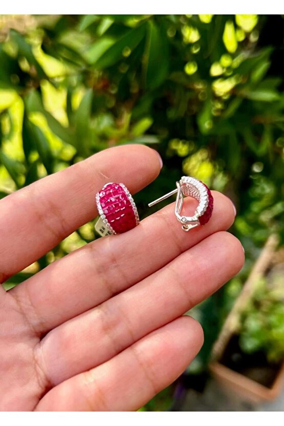 Lumera Pembe Taşlı Bombeli Küpe