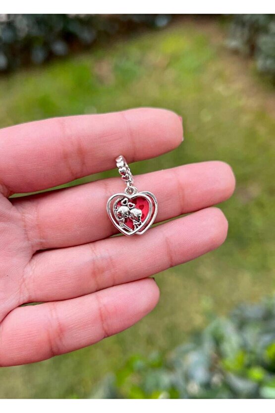 Romantik Öpücük Charm