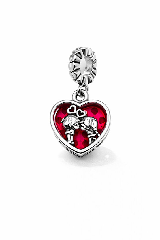 Romantik Öpücük Charm