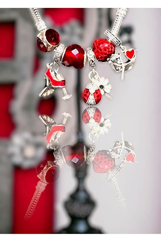 Sallantılı Aşk Sandalı Charm