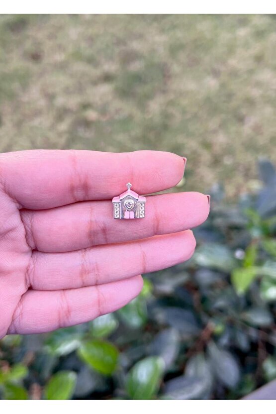 Pembe Şato Charm