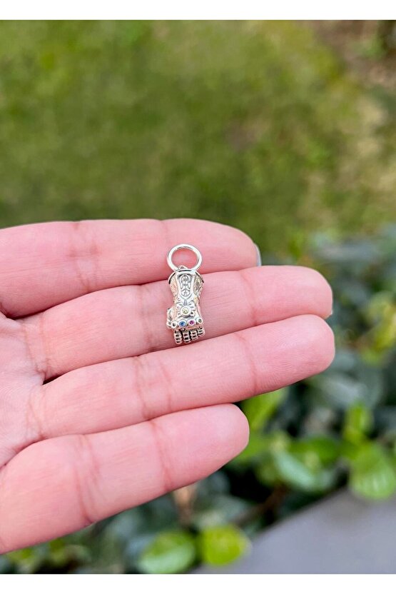Sonsuzluk Eldiveni Charm