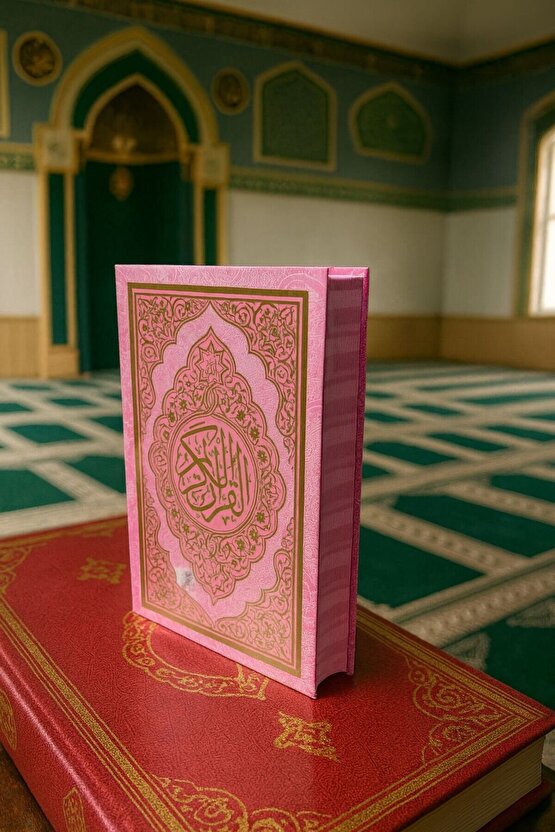 kuranı kerim orta boy pembe renk 17x24 cm renkli kuranı kerim kolay okunabilen
