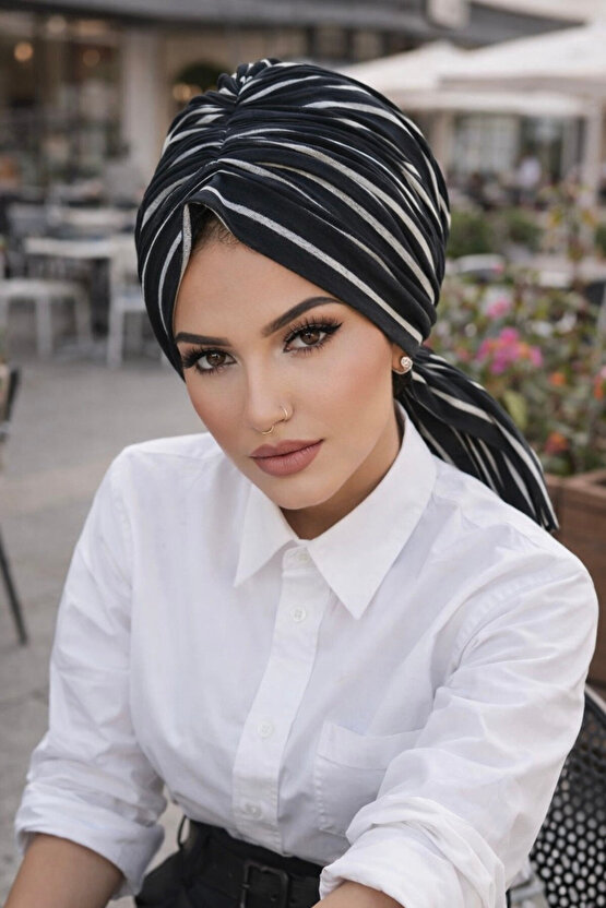 Siyah Çizgili Köpük Tokalı Bone