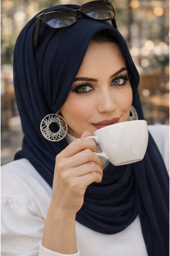 Lacivert Şapkalı Şal