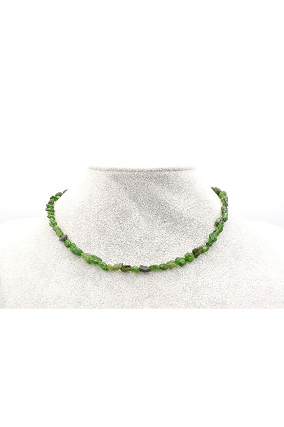 Choker Model Amorf Kesim Doğal Diopsit Taşı Kolye