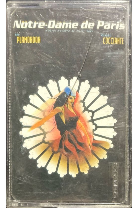 Kaset Notre-Dame De Paris Soundtrack Kaset