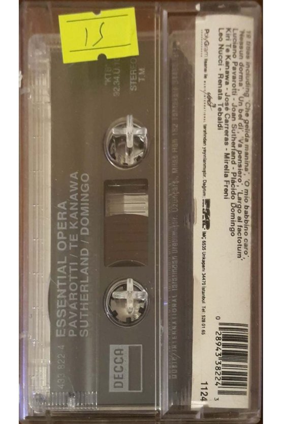 Essential Opera Kaset
