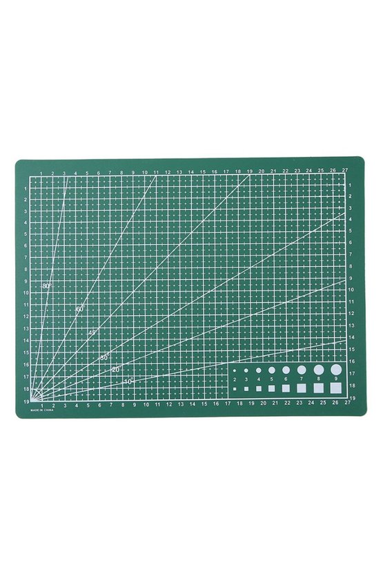 A4 Hobi Kesme Matı 30x22 cm Çizgili Açı Kılavuzlu Maket Dikiş Deri El İşi Kesim Tablası Yeşil