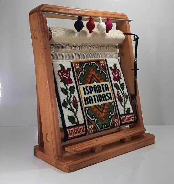100tel Isparta Hatırası Motifli El Dokuması Hediyelik Minyatür Halı