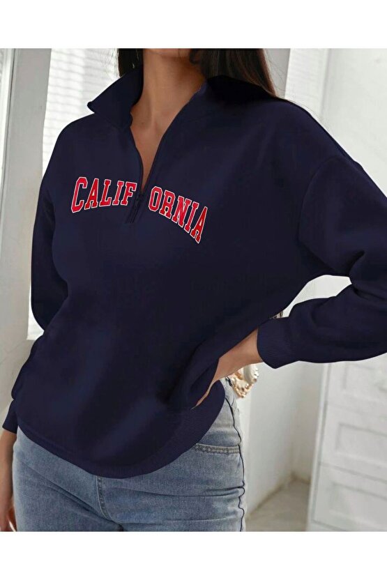Kadın Lacivert Yarım Fermuarlı California Baskılı Dik Yaka Sweatshirt