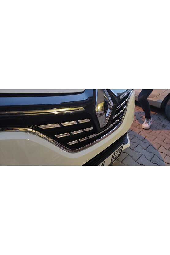 Renault Megane 4 Krom Ön Panjur 5 Prç. 2020 Üzeri