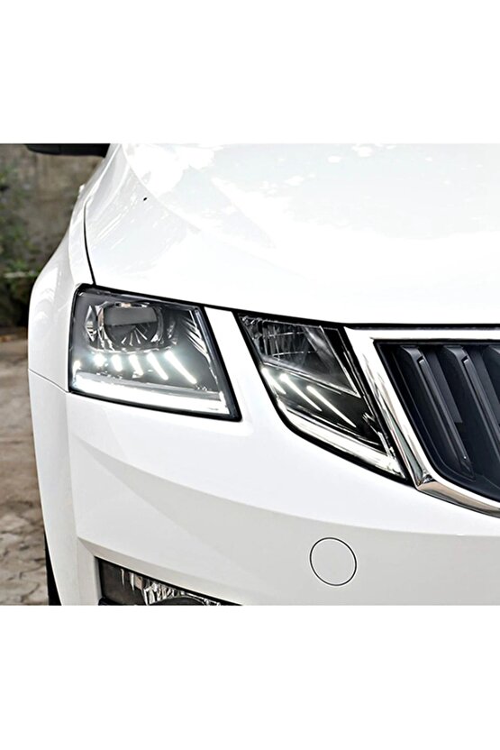 Skoda Octavia 5e Ön Far Lambası Ledli 2017  2019