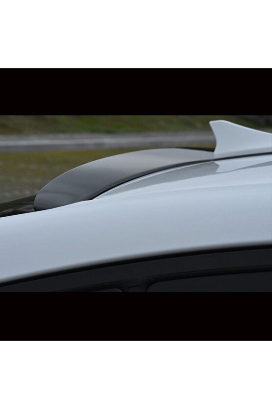 Hyundai Elantra Cam Üstü Spoiler Pianoblack 2021