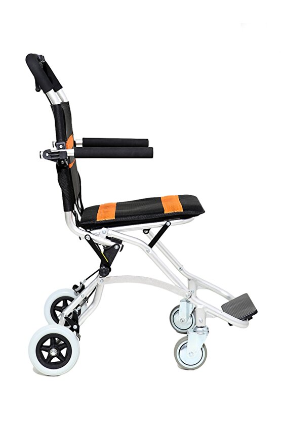 WİTRA Refakatçı Frenli Tekerlekli Sandalye Hafif Koltuk genişliği: 33cm Katlanmış genişliği: 34cm