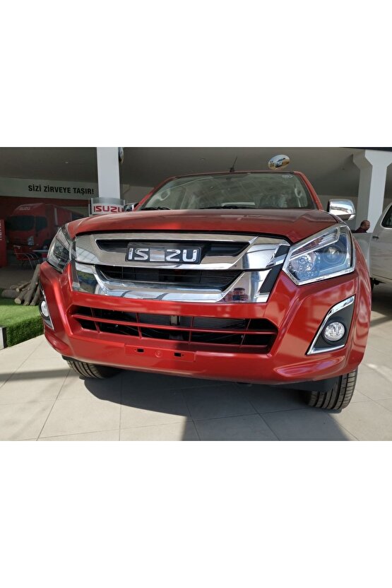 Isuzu D-Max İçin Uyumlu  Far Çerçevesi Kaplama Nikelaj Sinyal Çizgili 2018+