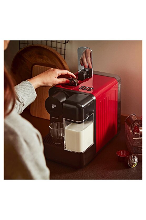 Cafissimo Milk Kırmızı Kahve Makinesi