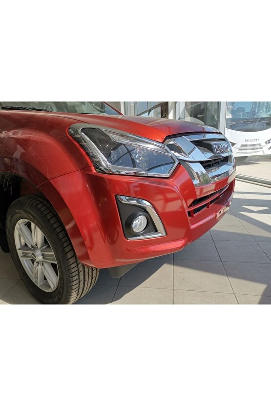 Isuzu D-Max İçin Uyumlu  Far Çerçevesi Kaplama Nikelaj Sinyal Çizgili 2018+