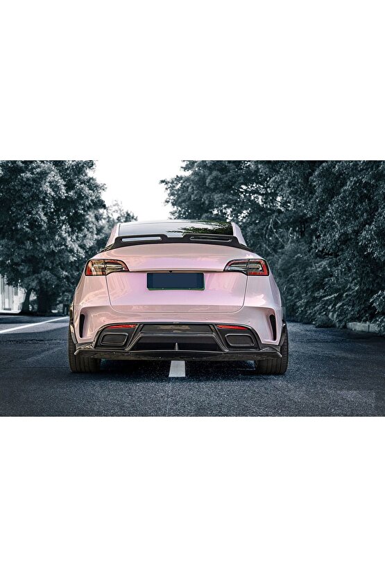 Tesla Model Y Turbo Bagaj Üstü Spoiler Pianoblack