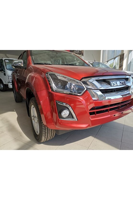 Isuzu D-Max İçin Uyumlu  Far Çerçevesi Kaplama Nikelaj Sinyal Çizgili 2018+