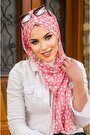 Pudra Beyaz Çiçek Desen