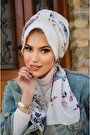 Beyaz Lacivert Çiçekli