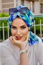 Lacivert Turkuaz tonlu Çiçek Desen