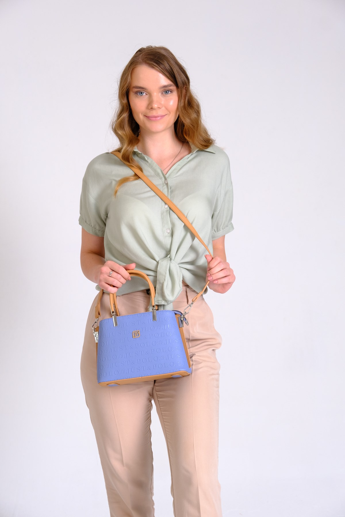 Just Polo Just Polo Kadın Mavi-Taba Gofraj Baskı Desenli Fermuar Kapama Omuz Ve El Çantası HS4019