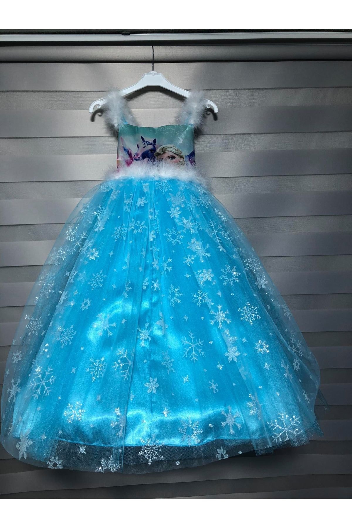 Şeyma Çocuk Giyim Kız Çocuk Mavi Simli Karlar Ülkesi Tarlatanlı Elsa Kostümü